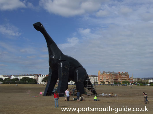 Dinosaure On Southsea Common